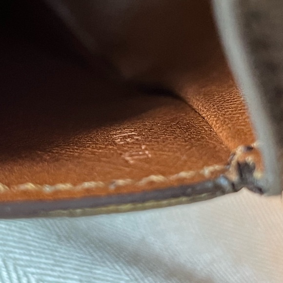 LOUIS VUITTON LV St. Cloud Monogram Crossbody Bag PM - Picture 6 of 13